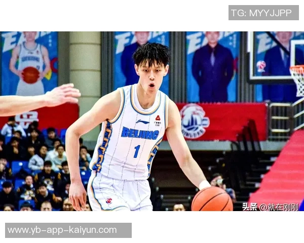 曾凡博在篮网定位为3D球员短暂出场是常态希望他保持积极心态继续努力