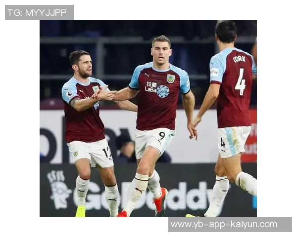 桑德兰主场迎战伯恩利全力争胜展现英超强队风范